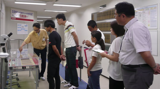 Accepting Factory Tours for Local Elementary and Junior High School Students and Their Families