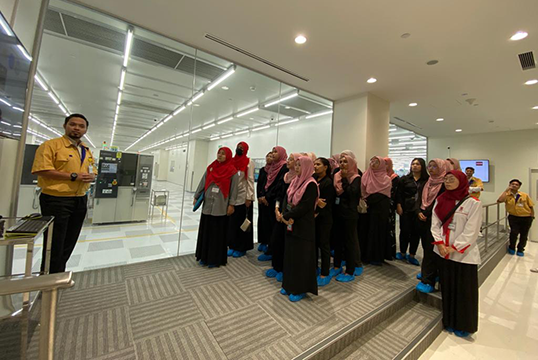 Industrial Visit by College and University