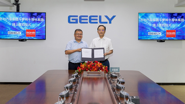 An Conghui, Chairman, Geely Automobile Group (right)