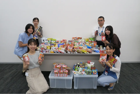 ROHM organized an in-house food drive.